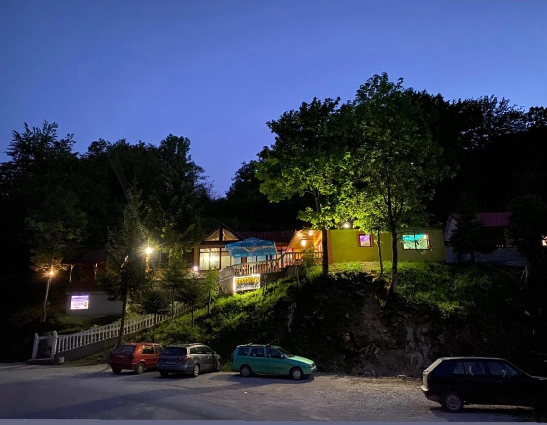 Apartmani Sastavci Tjentiste Exteriör bild